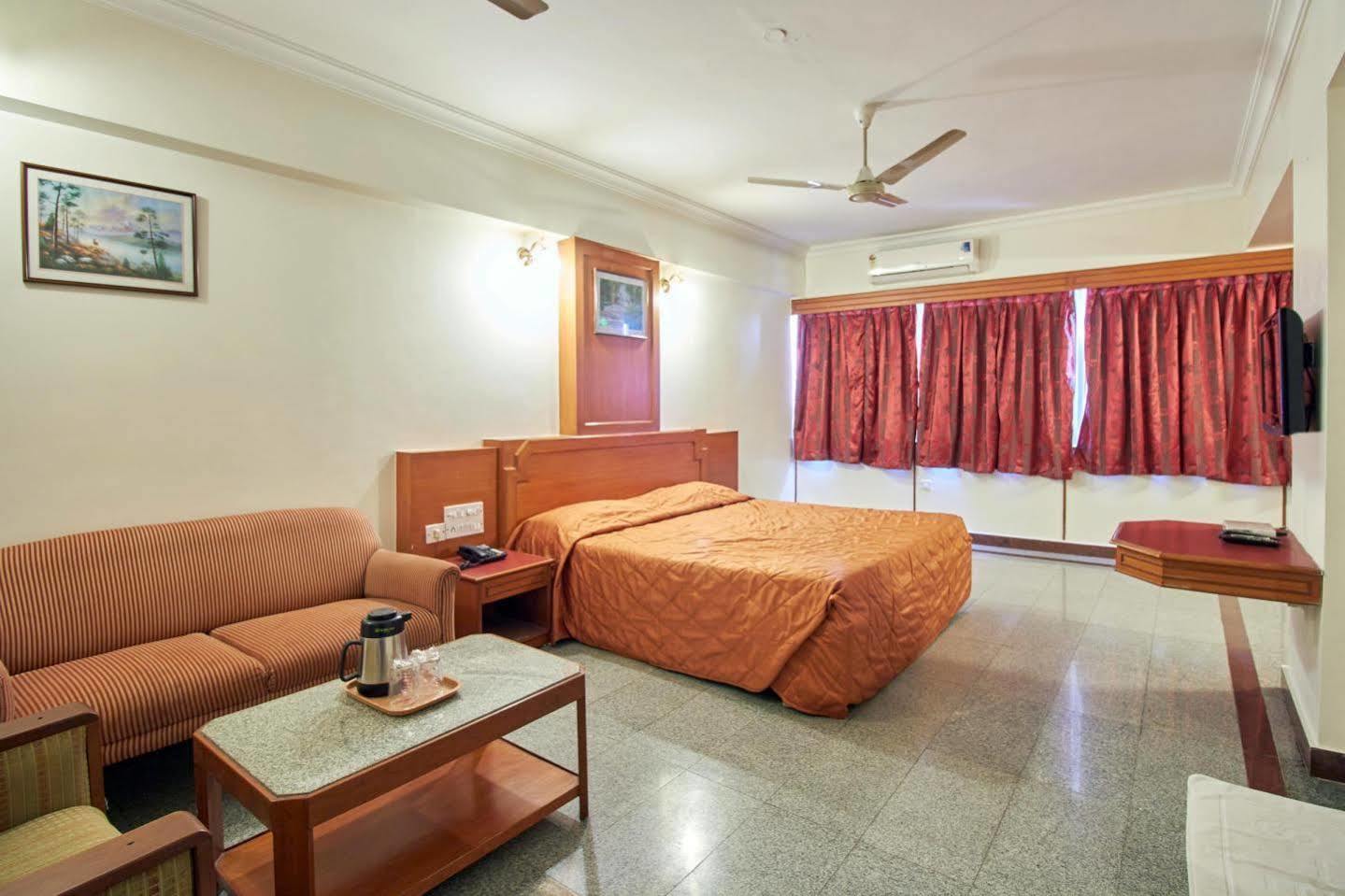 Hotel Chalukya Bengaluru Kültér fotó