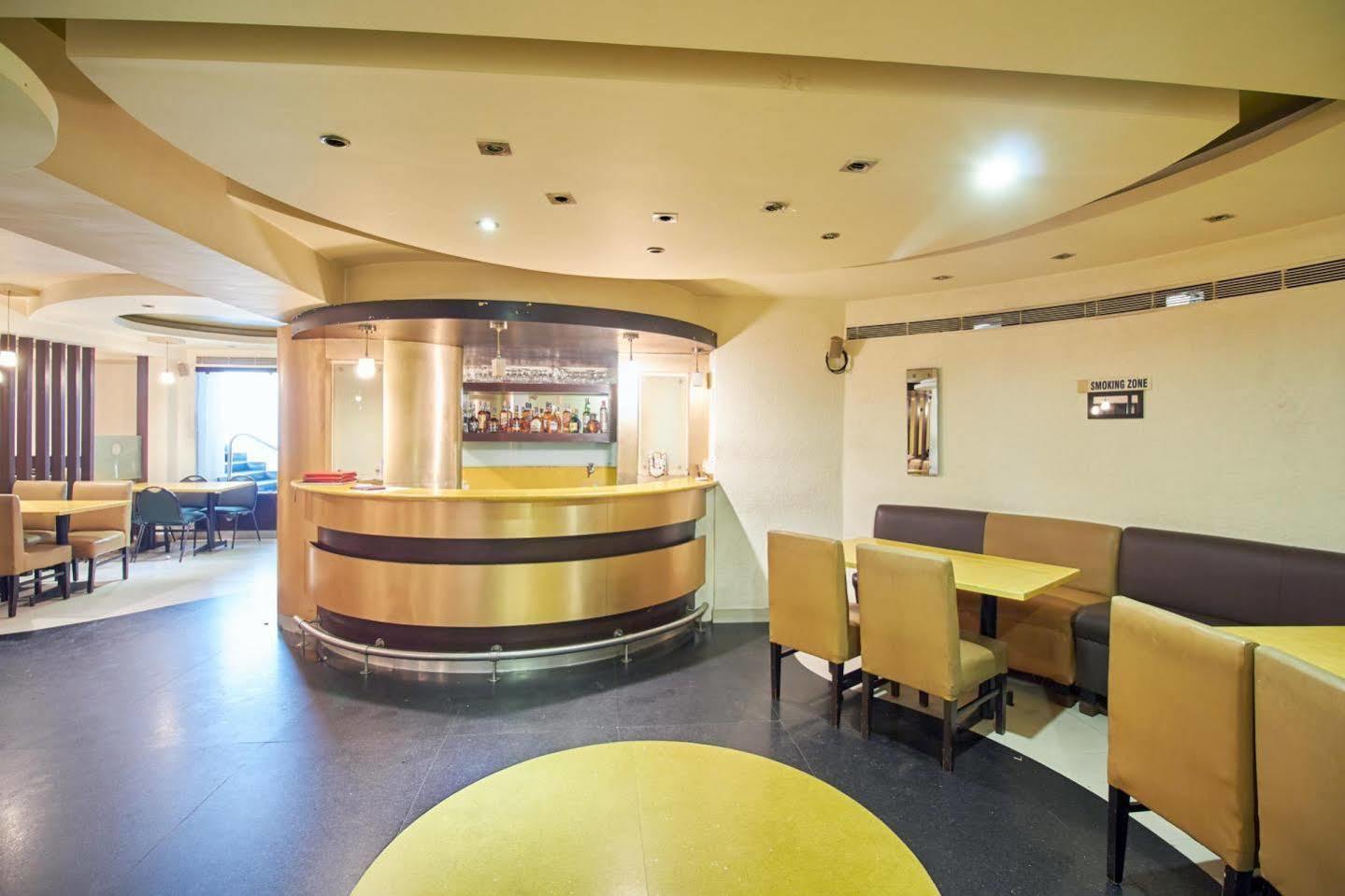 Hotel Chalukya Bengaluru Kültér fotó