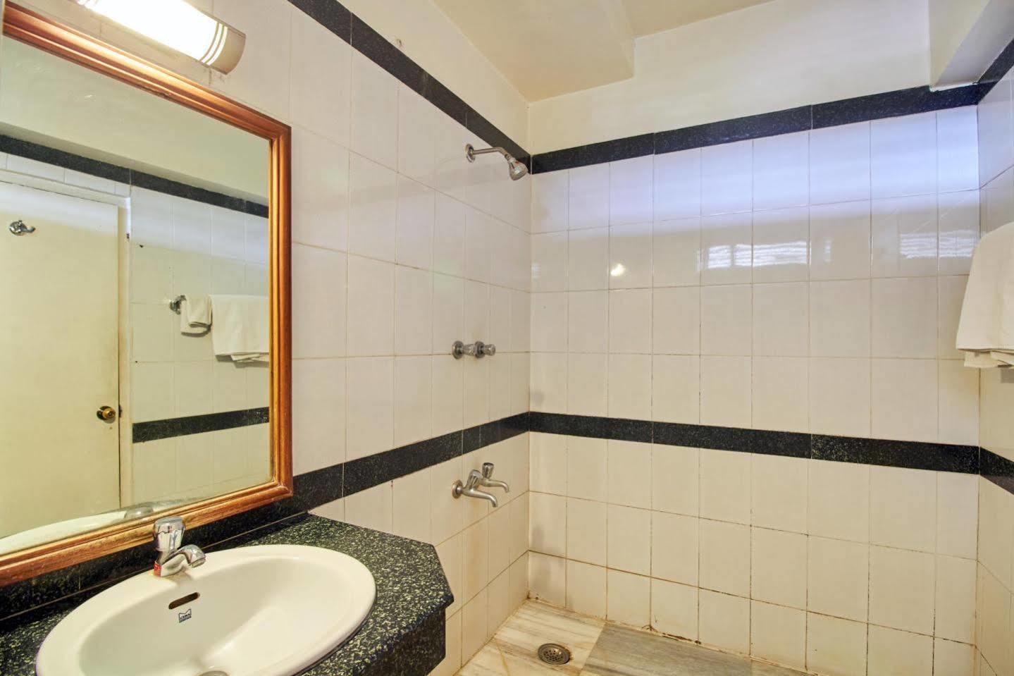Hotel Chalukya Bengaluru Kültér fotó